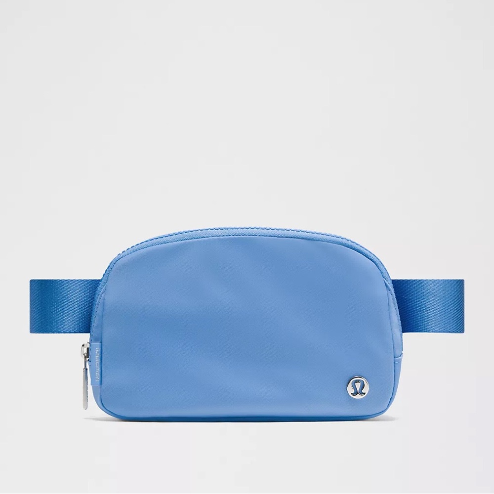 NWOT Lululemon Blue Belt Bag